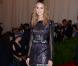Stacy Keibler, entièrement habillée en Rachel Roy, assiste au gala Punk: Chaos to Couture du Costume Institute au Metropolitan Museum of Art. New York, le 6 mai 2013.