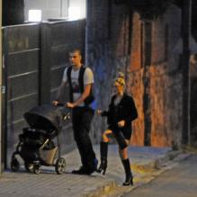 Shakira et son homme Gerard Piqué accompagnés de leur petit Milan se rendent a l'anniversaire de Cesc Fabregas à Barcelone le 4 mai 2013