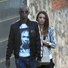Eric Abidal et sa compagne Hayet lors de la soirée d'anniversaire de Cesc Fabregas à Barcelone le 4 mai 2013