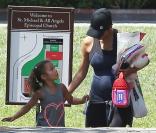Halle Berry : Enceinte, mais toujours sportive et complice de sa fille Nahla