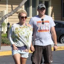 Britney Spears et son petit ami David Lucado à Westlake le 9 mai 2013.