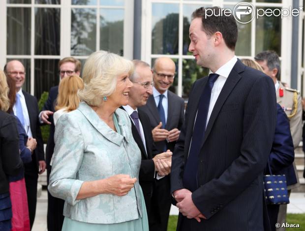 CASA REAL BRITÁNICA - Página 93 1139836-the-duchess-of-cornwall-with-cheese-620x0-1