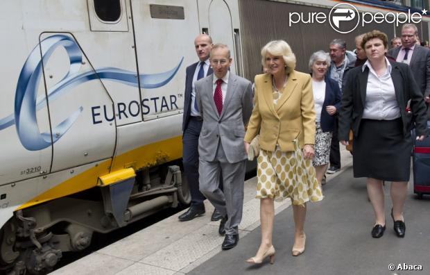 CASA REAL BRITÁNICA - Página 93 1139862-the-duchess-of-cornwall-arrives-in-620x0-1