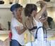 Shakira : Une jeune maman fan de l'allaitement et du shopping