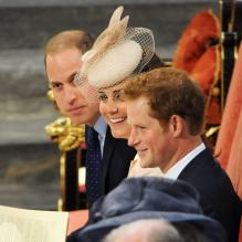 <p>Le prince Harry assistait avec le prince William et Kate Middleton à la cérémonie pour les 60 ans du couronnement d'Elizabeth II, le 4 juin 2013 en l'abbaye de Westminster.</p>