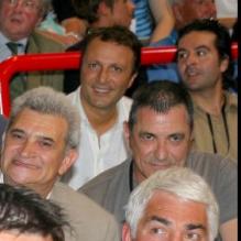 <p>Christian Clavier, Jean Reno, Arthur, Véronique Genest et son mari Meyer Bokobza, Jean-Marie Bigard et David Douillet au meeting de Nicolas Sarkozy à Bercy le 29 avril 2007. </p>