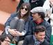 Charlotte Gainsbourg et Yvan Attal complices  - finale opposant Rafael Nadal à David Ferrer au tournoi de Roland-Garros, à Paris le 9 juin 2013.  
