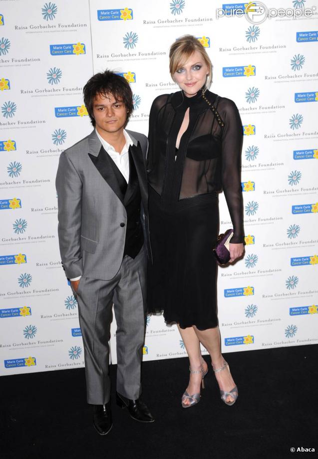 Jamie Cullum : avec son mètre 62, difficile pour lui de trouver une chérie plus petite... Et ce qui compte, c'est que sa compagne Sophie Dahl soit folle de lui !