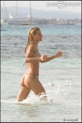 Michelle Hunziker, une beauté sous le soleil... exactement !