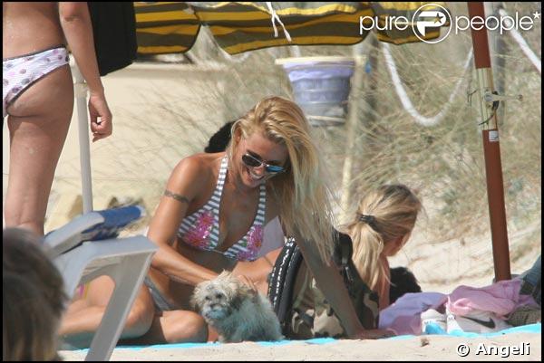 Michelle Hunziker, une beauté sous le soleil... exactement !