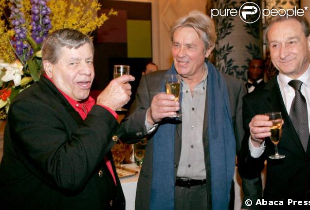 Jerry Lewis avec Alain Delon et Bertrand Delanoe a la mairie de Paris en 2006