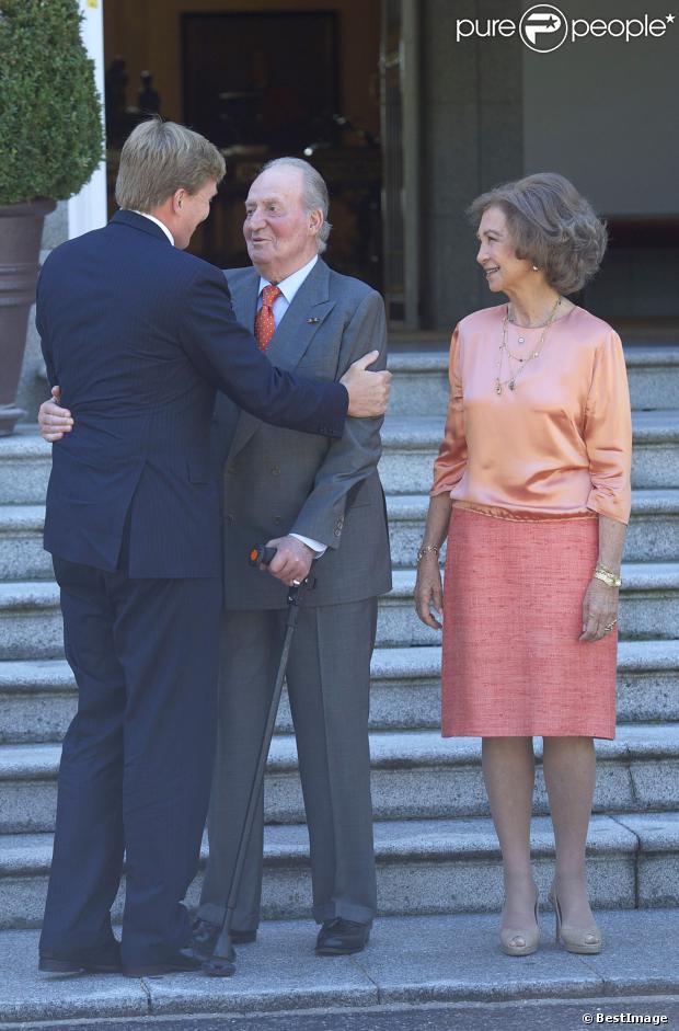 LA FAMILIA REAL RECIBE A LOS REYES DE HOLANDA - Página 4 1242416-le-roi-juan-carlos-et-la-reine-sofia-620x0-1