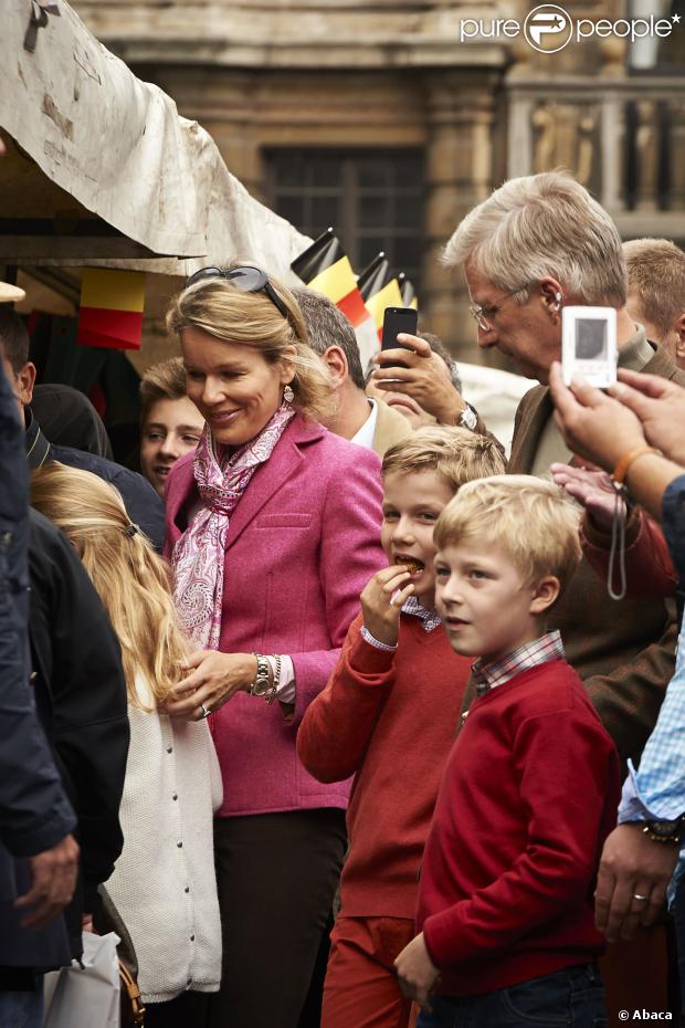 1246940-king-philippe-and-queen-mathilde-of-620x0-2.jpg