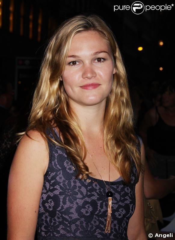 Julia Stiles à la 1ère de The Women
