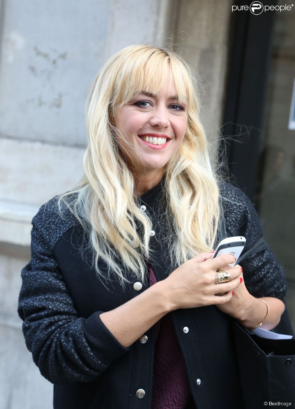 http://static1.purepeople.com/articles/9/15/45/49/@/1723178-exclusif-enora-malagre-people-950x0-2.jpg