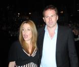Gillian Anderson et son mari à la premiére de son film à Londres