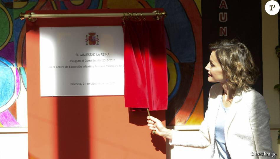 AGENDA PERSONAL DE LA REINA LETIZIA   - Página 80 1941173-la-reine-letizia-d-espagne-inaugurait-950x0-2