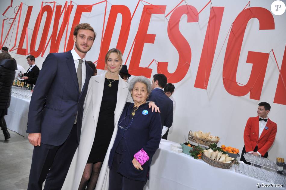 Pierre Casiraghi, sa femme Beatrice Borromeo et Bona Borromeo - Inauguration de l'exposition "Love Design" à Milan le 10 décembre 2015.