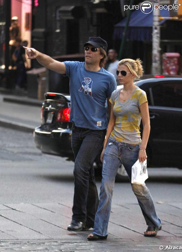 Jon Bon Jovi en charmante compagnie. Mais de qui ?