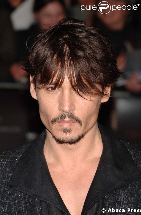 Johnny Depp: 1er au classement de Cosmopolitan UK de l'homme le plus sexy de l'annee 2008
