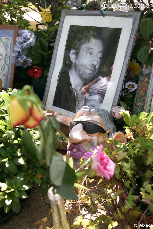 La tombe du chanteur au cimetière Montparnasse