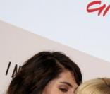 Caterina Murino et Mena Suvari