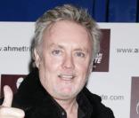 Roger Taylor du groupe Queen au concert évènement de Led Zeppelin