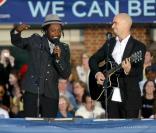 Will.i.am continue à s'enthousiasmer pour Obama