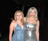 Courtney Love et sa fille se rendant aux 18 ans de Rumer Willis (août 2006)