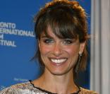Amanda Peet