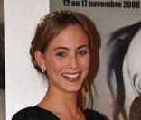 Nora Arnezeder