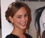 Nora Arnezeder