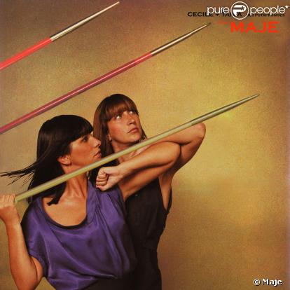 Cécile et Tania des putafranges pose pour Maje