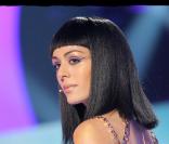 Sofia Essaïdi en tenue de spectable pour 'Cléopâtre'