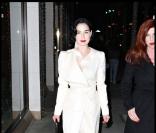 La sublime Dita Von Teese, fait ses courses de Noël à LA !