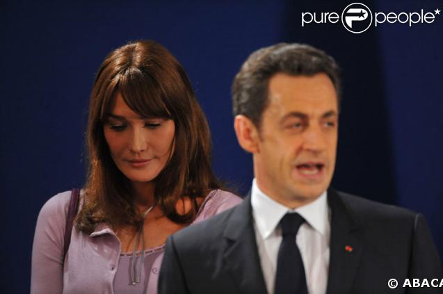 Carla Bruni et Nicolas Sarkozy lors d'un sommet au Brésil