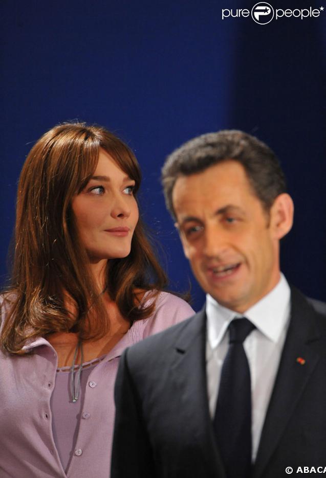 Carla Bruni et Nicolas Sarkozy lors d'un sommet au Brésil