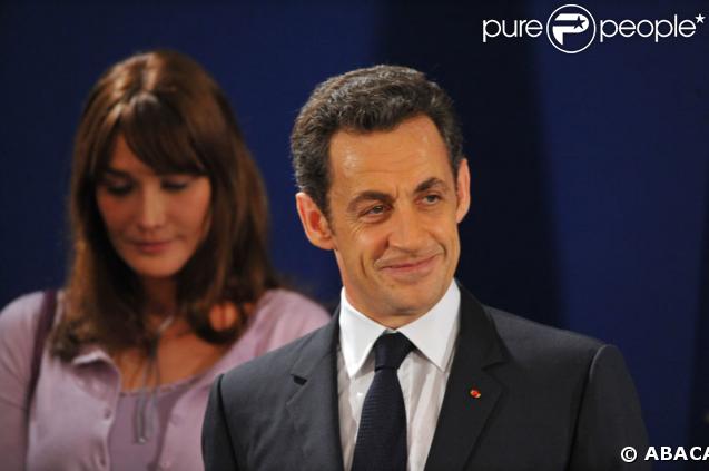 Carla Bruni et Nicolas Sarkozy lors d'un sommet au Brésil