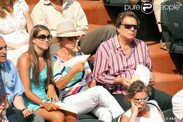 Sophie Tapie, prochainement au théâtre du gymnase dans Oscar, ici avec ses parents