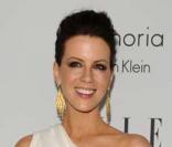 Kate Beckinsale, dans une robe très chic, par Derek Lam, en l'honneur de la 15ème du Magazine Elle