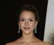A la première de son film intitulé Th Eye, Jessica Alba porte une longue robe empire de Temperley London.