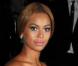 Beyoncé au Costume Isntitue Gala, dans une robe rose nacré Armani.