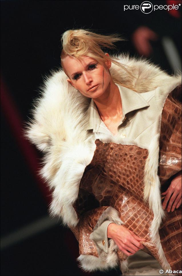 Défilé Jean-Louis Scherrer en 2000 