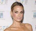 Molly Sims au dîner Geoffrey  Beene Fashion Scholarship  