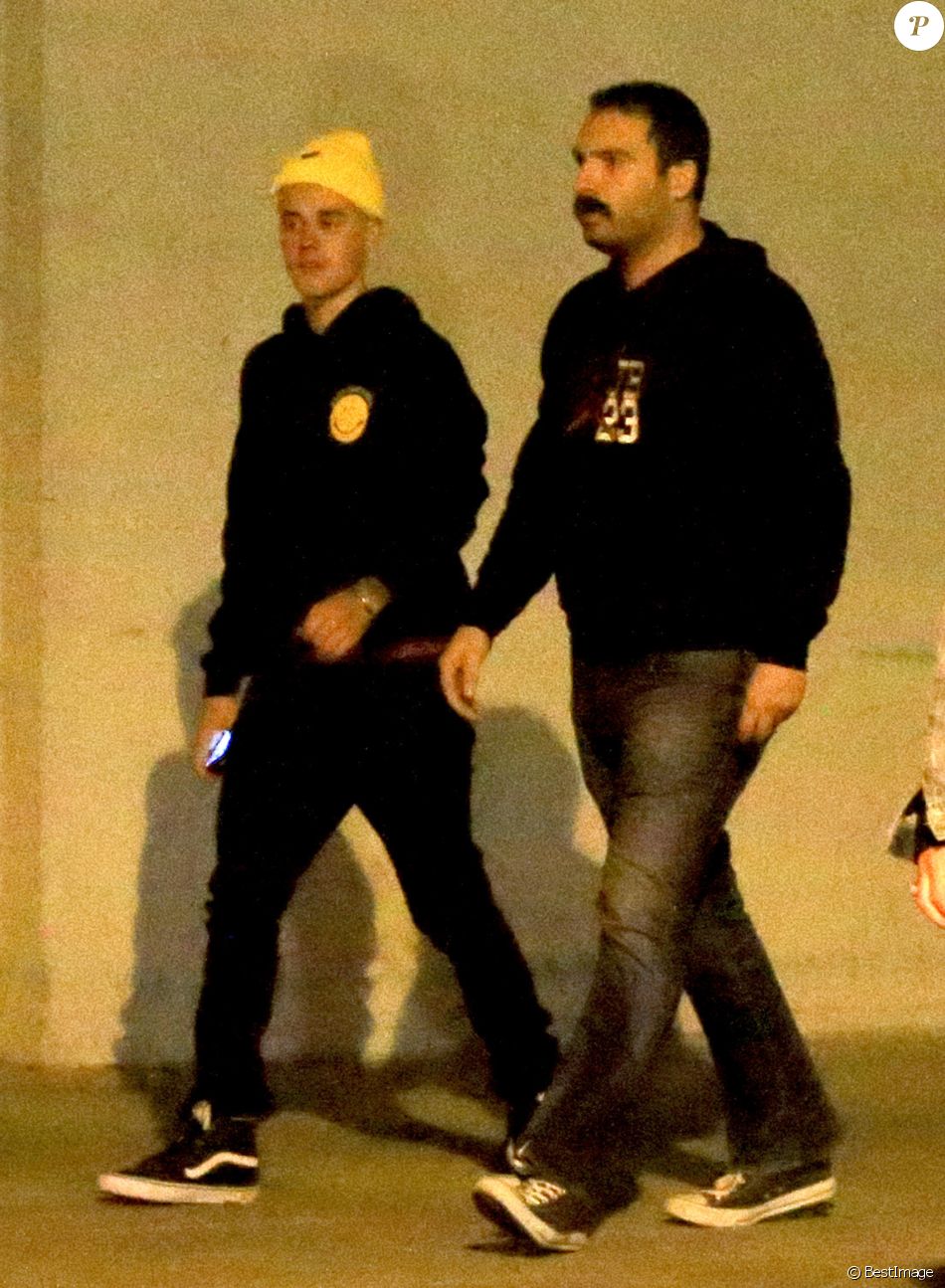 Justin Bieber fête ses 23 ans entre amis à West Hollywood, le 1er mars 2017