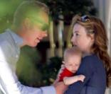 Laurence Fox et Billie Piper, et leur fils Winston