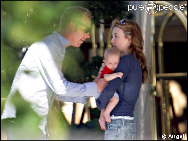 Laurence Fox et Billie Piper, et leur fils Winston