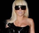 Lady Gaga, un style très provocant et des tubes qui cartonnent !