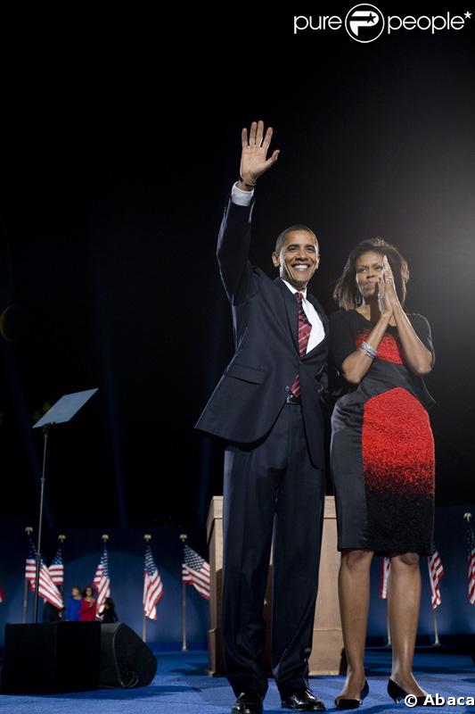Lors de l'élection de Barck Obama, à Chicago, le 4 novemvre dernier, Michelle Obama portait une robe rouge et noire signée Narciso Rodriguez.