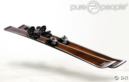 La nouvelle paire de skis Chanel entièrement en aluminium  avec un fond en fibre de verre et une base en bois de rose devrait séduire les skieurs confirmés. 